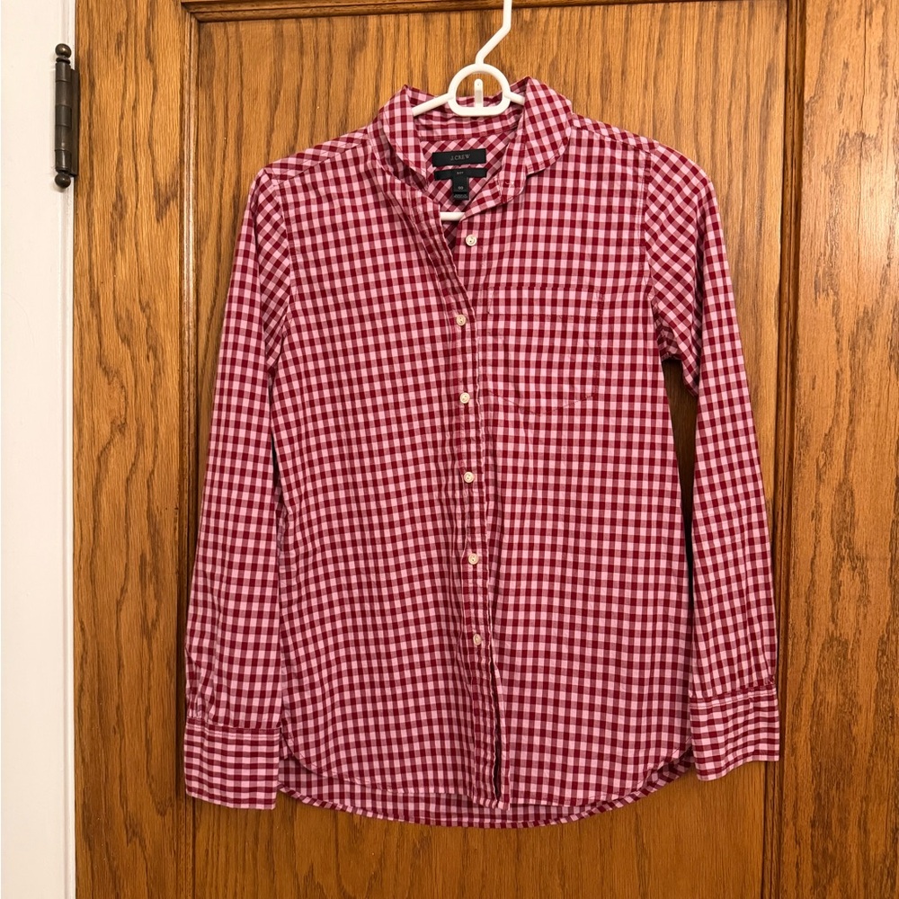 J.Crew Women’s Red Checkered Button-Up Shirt